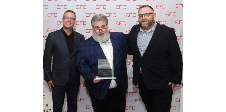 L’ÉFC décerne le Prix de la personnalité de l’année de la CEMRA 2023 à Patrick Marion, Desdowd