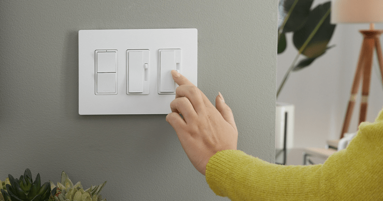 Legrand élargit sa gamme de gradateurs DEL avancés avec les versions de la collection adorne et du TradeMaster